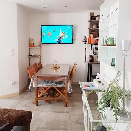 Appartement Les Vagues, Terrasse Rez-de-ch, Parking Gratuit, Lits Faits, Animal Bienvenu Et A Pied