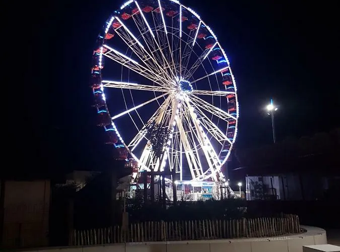 Les Vagues, Plage Et Centre A Pied, Terrasse Rez-De-Ch, Parking Gratuit, Lits Faits, Animal Bienvenu * Berck